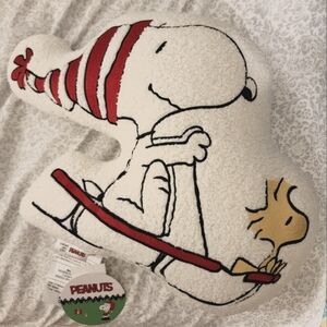 Peanuts Snoopy Pillow (last piece)